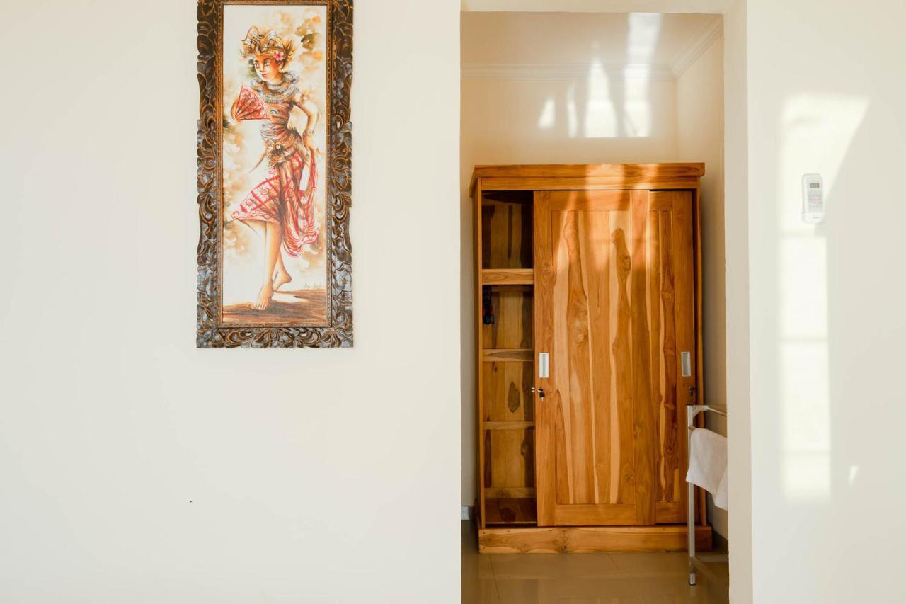 Rara Guesthouse Canggu  Exterior photo
